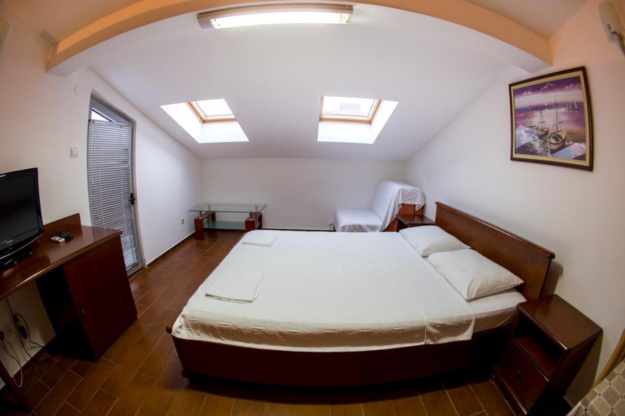 Sms Apartments Budva Exterior photo